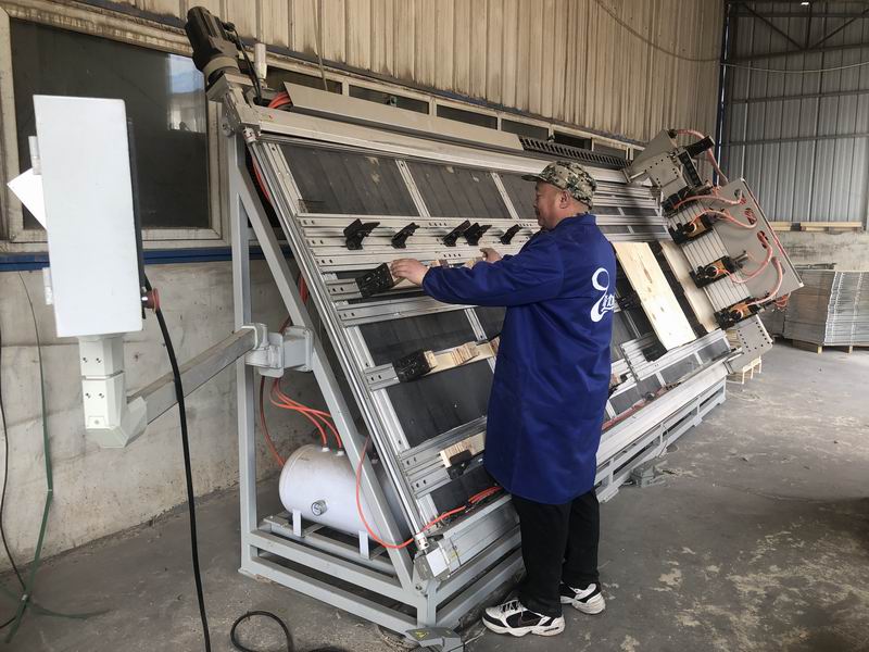 全自動(dòng)托盤機(jī)